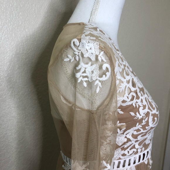 Forever 21 Maxi Dress Nude White Embroidered - Picture 5 of 11